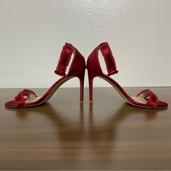 Red Heels - Picture 8 of 9
